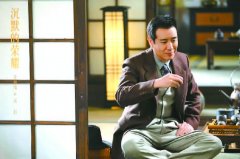 于和伟采用了一种“不演的演”去塑制角